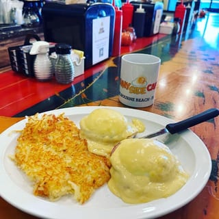 Classic Eggs Bene
